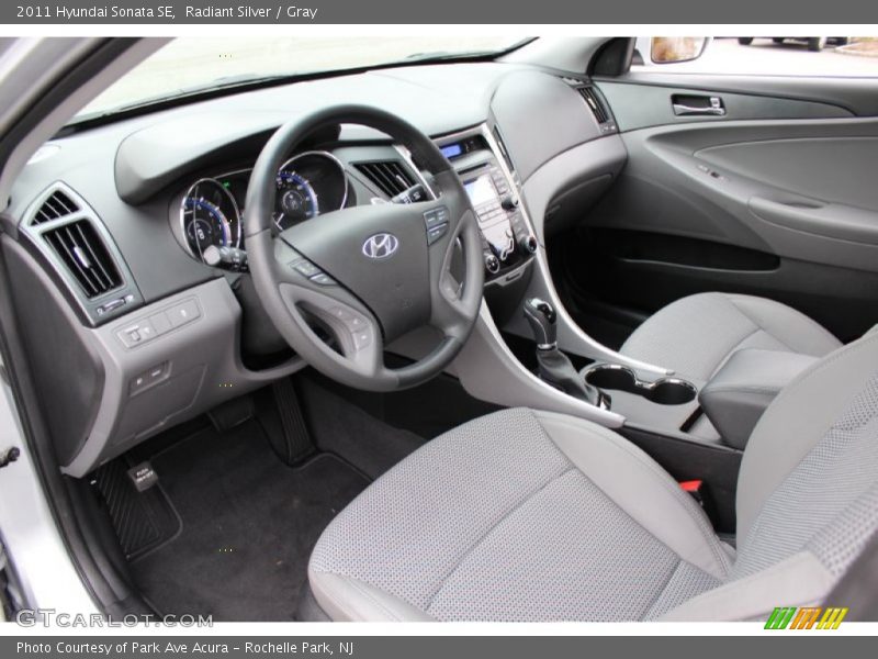 Gray Interior - 2011 Sonata SE 