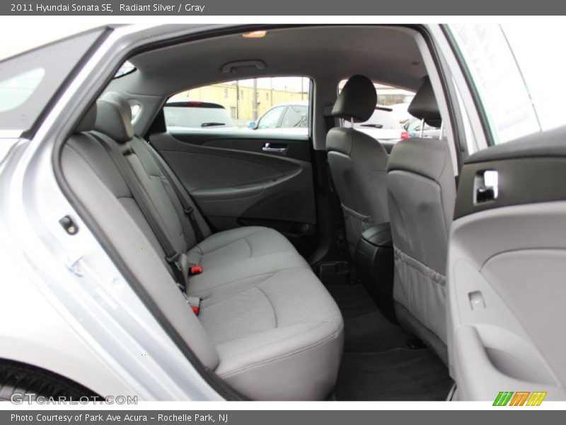 Radiant Silver / Gray 2011 Hyundai Sonata SE