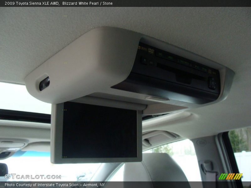 Blizzard White Pearl / Stone 2009 Toyota Sienna XLE AWD