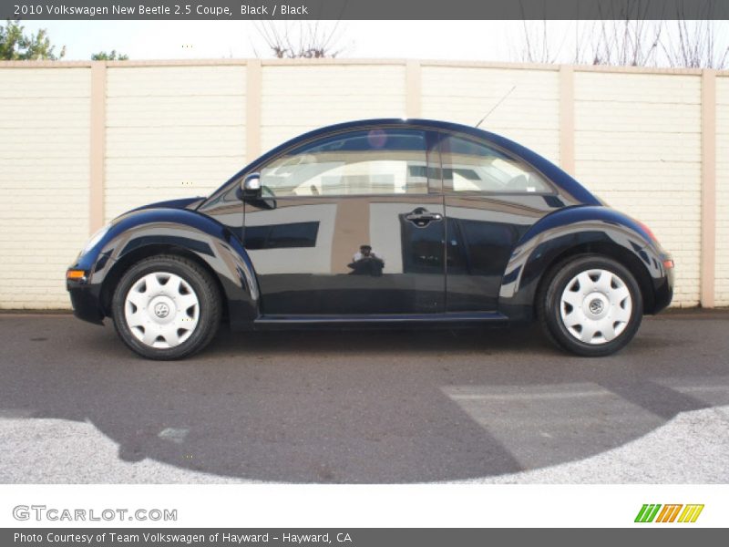Black / Black 2010 Volkswagen New Beetle 2.5 Coupe