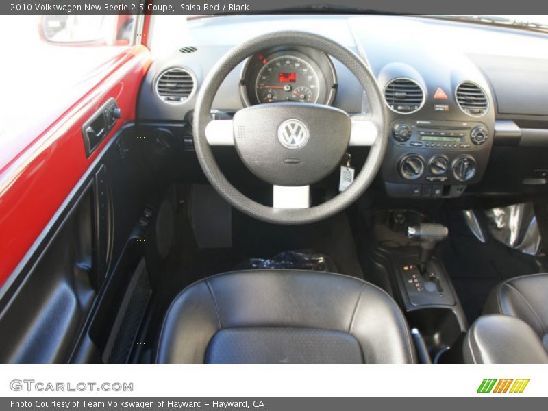 Salsa Red / Black 2010 Volkswagen New Beetle 2.5 Coupe