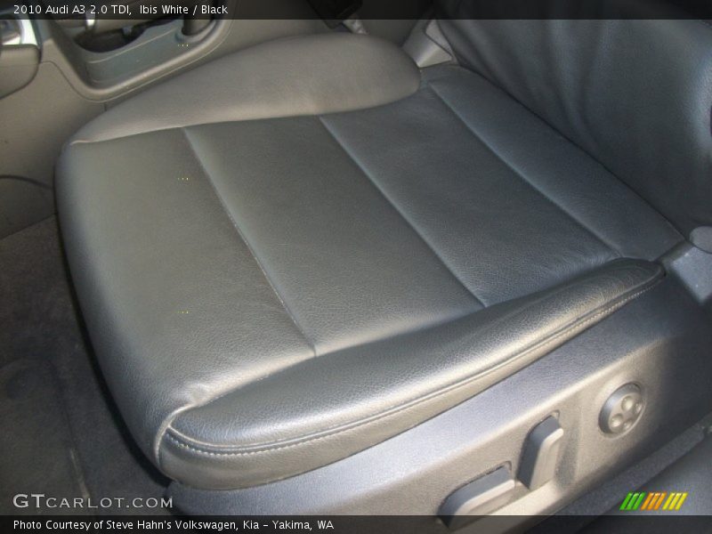 Ibis White / Black 2010 Audi A3 2.0 TDI