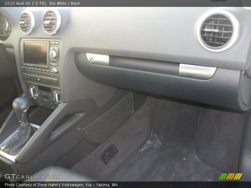 Ibis White / Black 2010 Audi A3 2.0 TDI