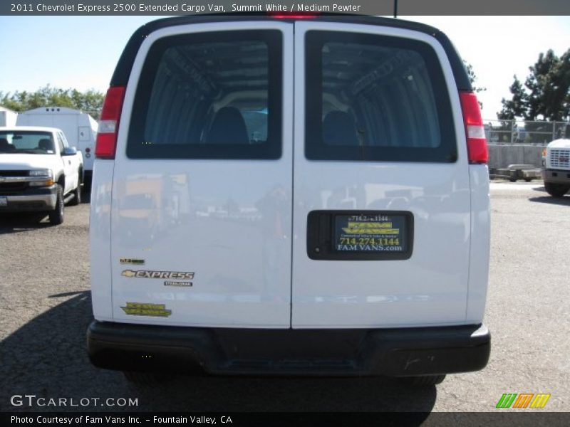 Summit White / Medium Pewter 2011 Chevrolet Express 2500 Extended Cargo Van