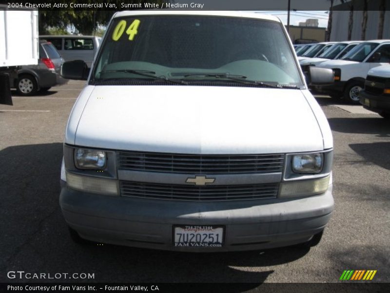Summit White / Medium Gray 2004 Chevrolet Astro Commercial Van