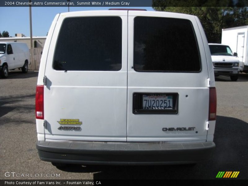 Summit White / Medium Gray 2004 Chevrolet Astro Commercial Van