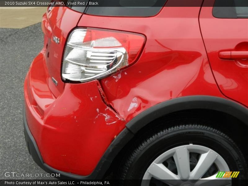 Vivid Red / Black 2010 Suzuki SX4 Crossover AWD
