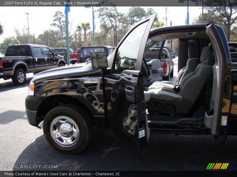 Black / Medium Flint 2007 Ford F150 XL Regular Cab