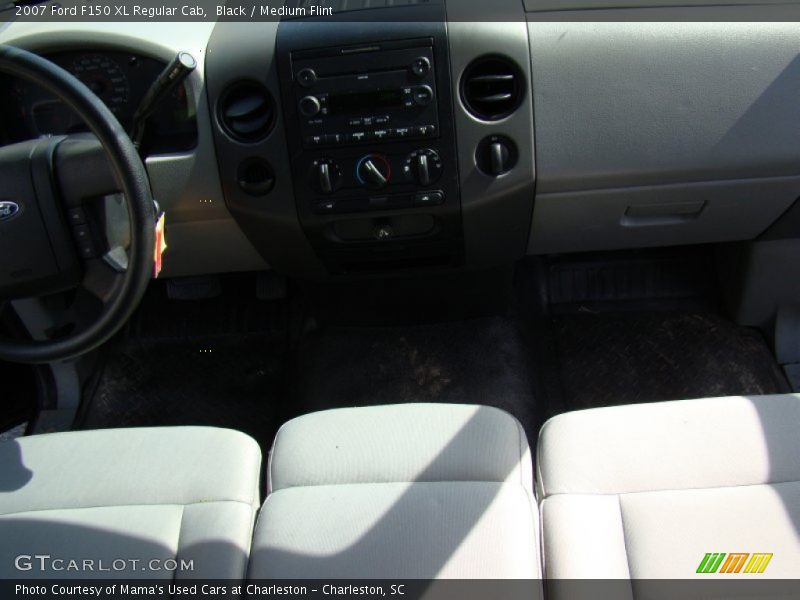 Black / Medium Flint 2007 Ford F150 XL Regular Cab