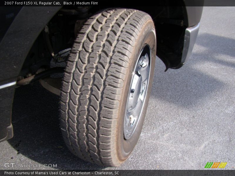 Black / Medium Flint 2007 Ford F150 XL Regular Cab