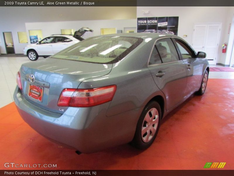 Aloe Green Metallic / Bisque 2009 Toyota Camry LE