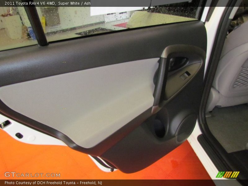 Super White / Ash 2011 Toyota RAV4 V6 4WD