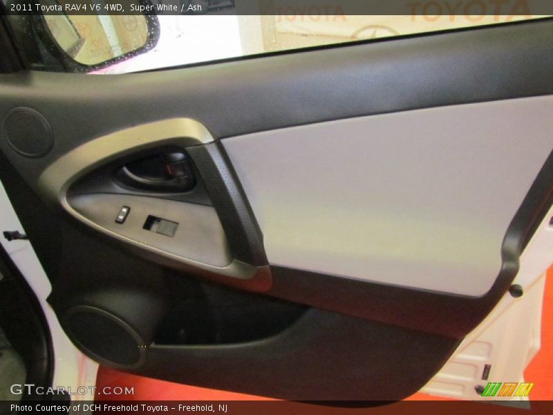 Super White / Ash 2011 Toyota RAV4 V6 4WD