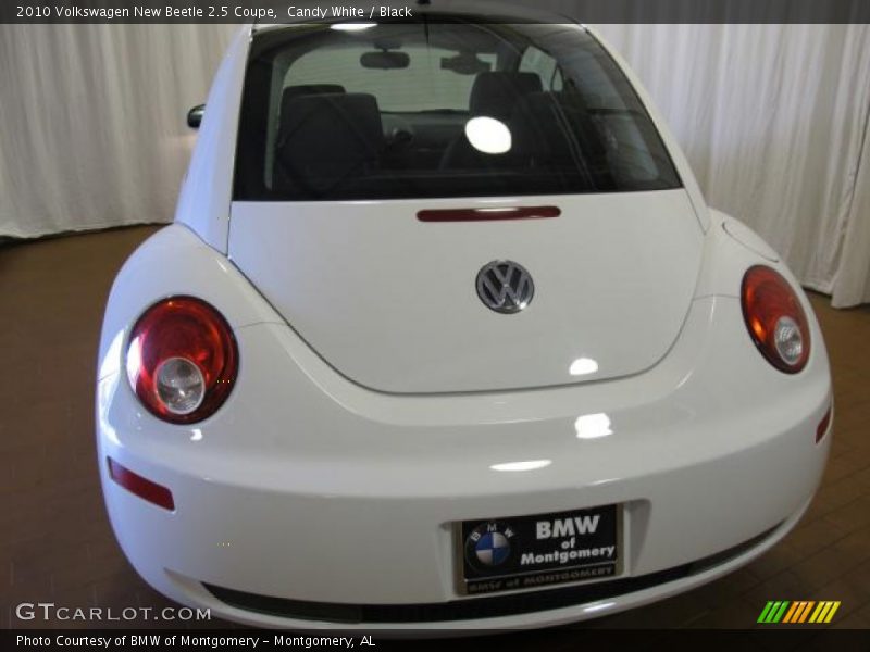Candy White / Black 2010 Volkswagen New Beetle 2.5 Coupe