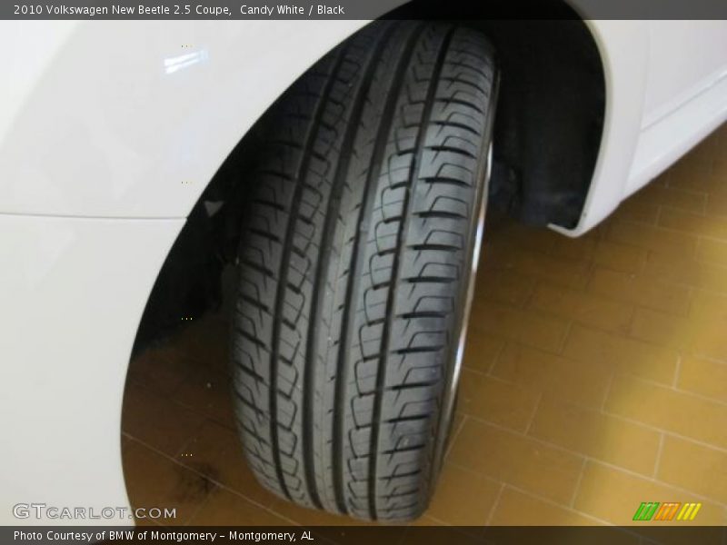 Candy White / Black 2010 Volkswagen New Beetle 2.5 Coupe