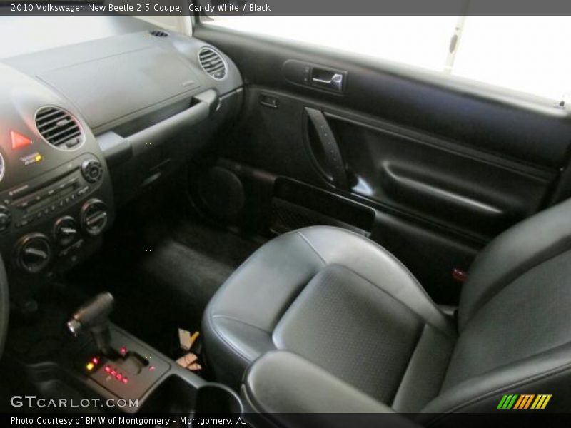 Candy White / Black 2010 Volkswagen New Beetle 2.5 Coupe