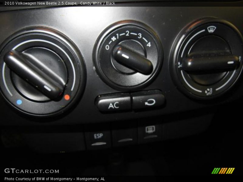 Candy White / Black 2010 Volkswagen New Beetle 2.5 Coupe