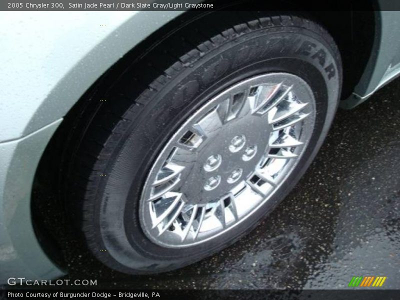 Satin Jade Pearl / Dark Slate Gray/Light Graystone 2005 Chrysler 300