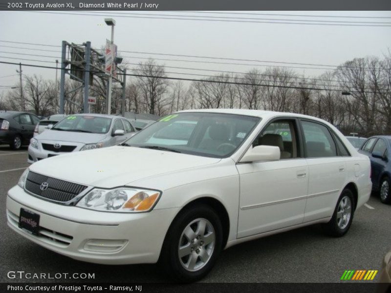 Diamond White Pearl / Ivory 2002 Toyota Avalon XL