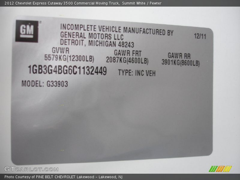 Summit White / Pewter 2012 Chevrolet Express Cutaway 3500 Commercial Moving Truck