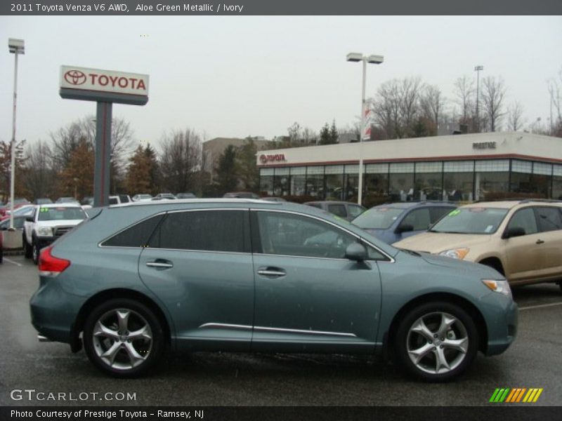 Aloe Green Metallic / Ivory 2011 Toyota Venza V6 AWD