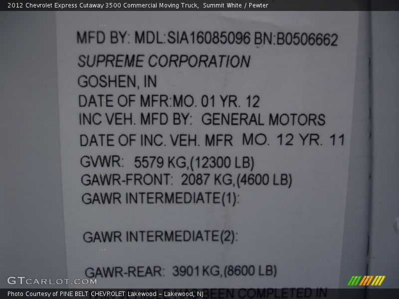 Summit White / Pewter 2012 Chevrolet Express Cutaway 3500 Commercial Moving Truck