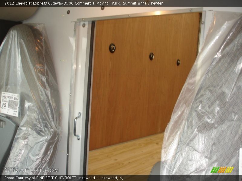 Summit White / Pewter 2012 Chevrolet Express Cutaway 3500 Commercial Moving Truck