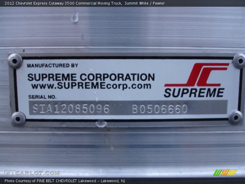 Summit White / Pewter 2012 Chevrolet Express Cutaway 3500 Commercial Moving Truck