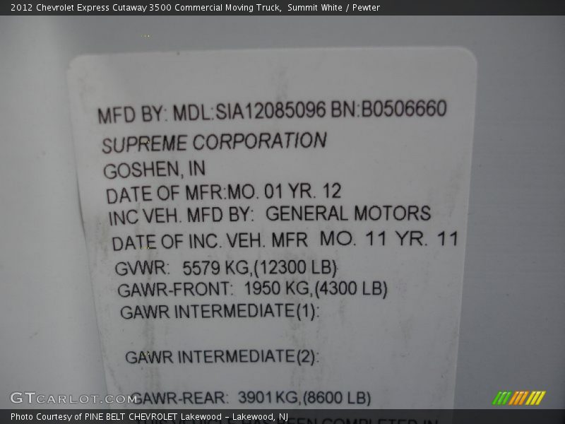 Summit White / Pewter 2012 Chevrolet Express Cutaway 3500 Commercial Moving Truck