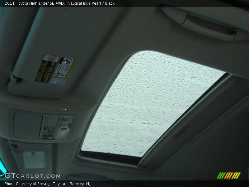 Nautical Blue Pearl / Black 2011 Toyota Highlander SE 4WD