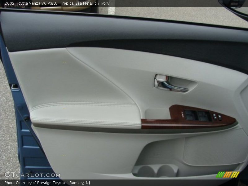Tropical Sea Metallic / Ivory 2009 Toyota Venza V6 AWD