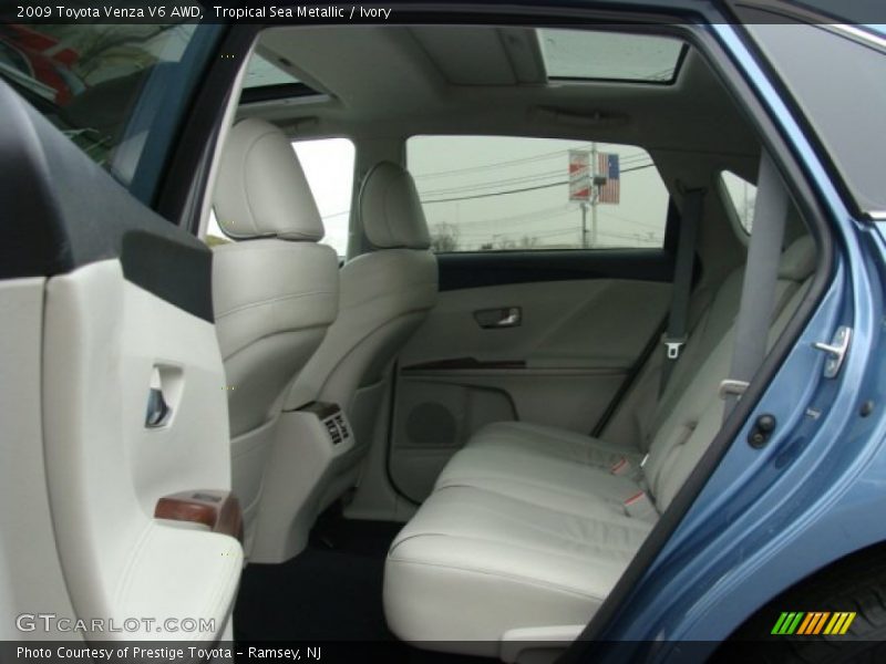 Tropical Sea Metallic / Ivory 2009 Toyota Venza V6 AWD