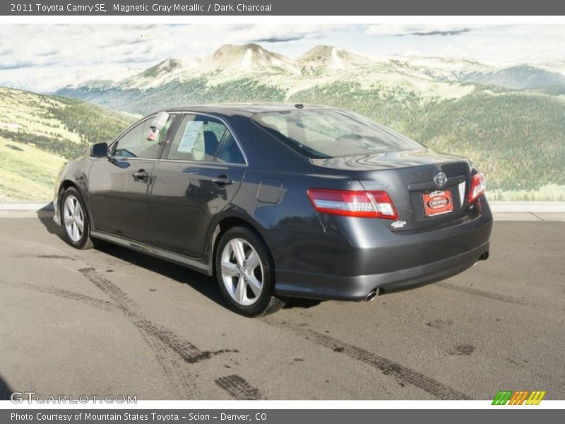 Magnetic Gray Metallic / Dark Charcoal 2011 Toyota Camry SE