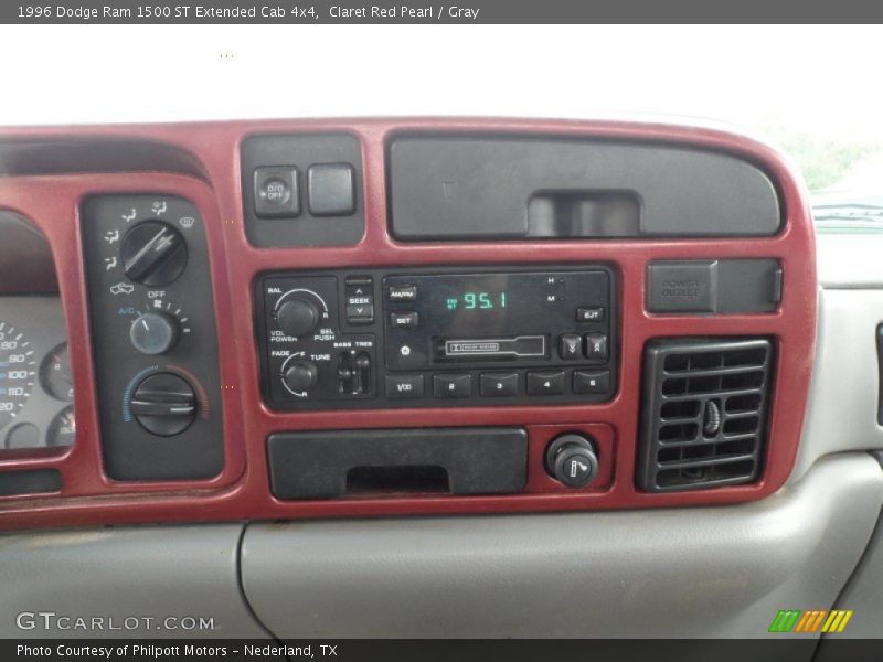 Claret Red Pearl / Gray 1996 Dodge Ram 1500 ST Extended Cab 4x4