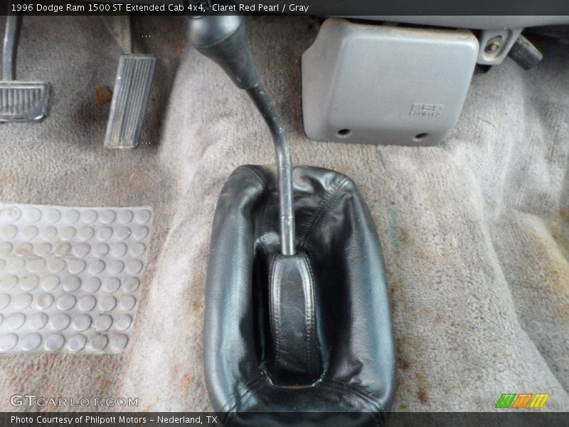 Claret Red Pearl / Gray 1996 Dodge Ram 1500 ST Extended Cab 4x4
