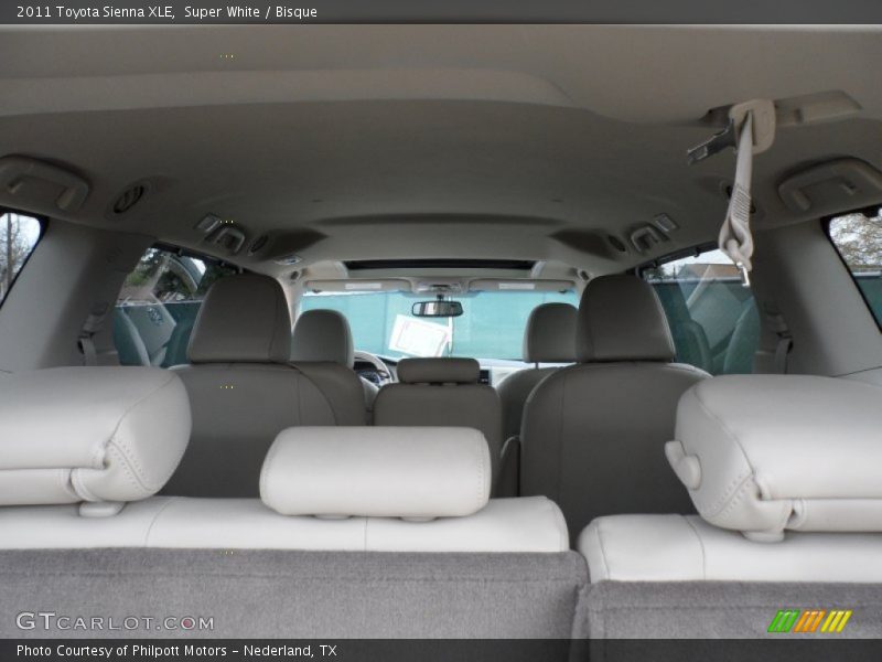 Super White / Bisque 2011 Toyota Sienna XLE