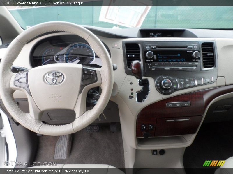 Super White / Bisque 2011 Toyota Sienna XLE
