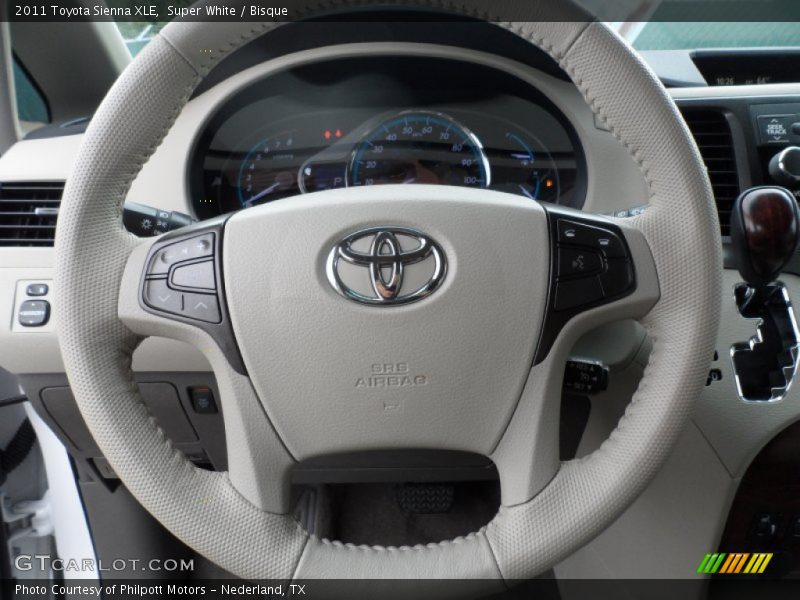 Super White / Bisque 2011 Toyota Sienna XLE