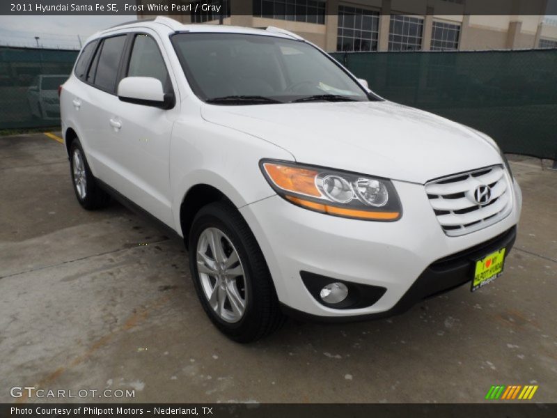 Frost White Pearl / Gray 2011 Hyundai Santa Fe SE