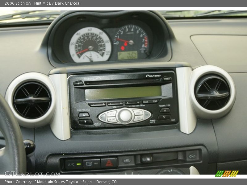Flint Mica / Dark Charcoal 2006 Scion xA