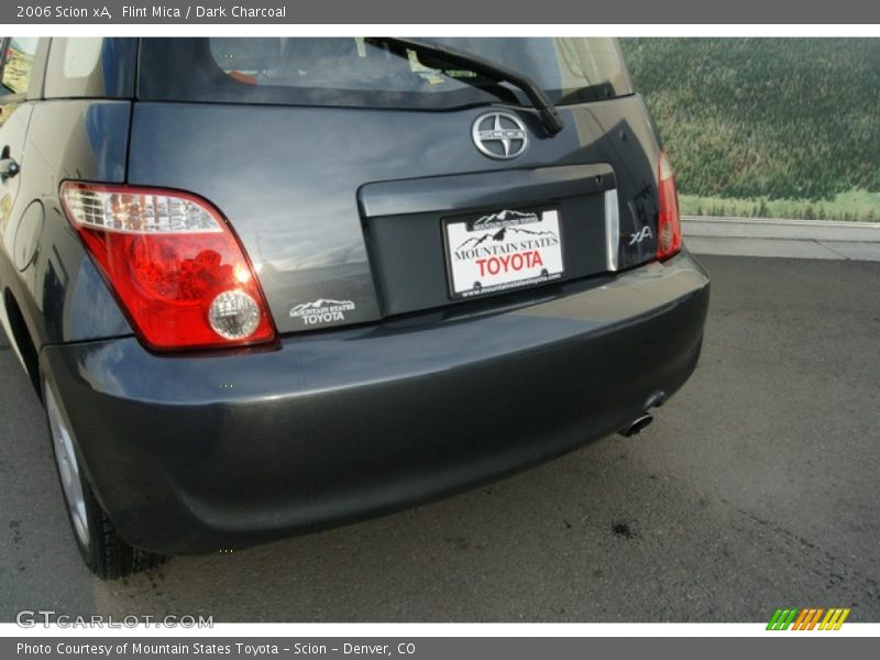 Flint Mica / Dark Charcoal 2006 Scion xA