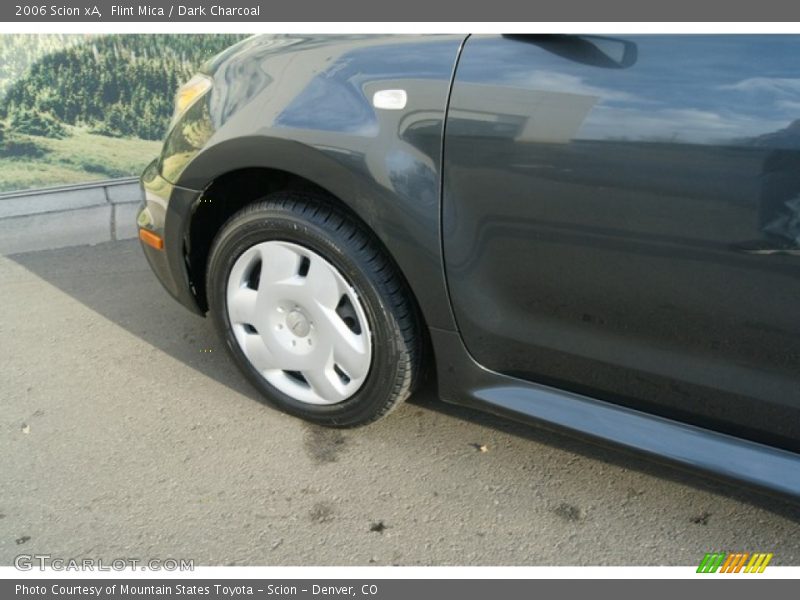 Flint Mica / Dark Charcoal 2006 Scion xA