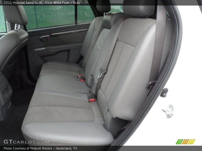 Frost White Pearl / Gray 2011 Hyundai Santa Fe SE