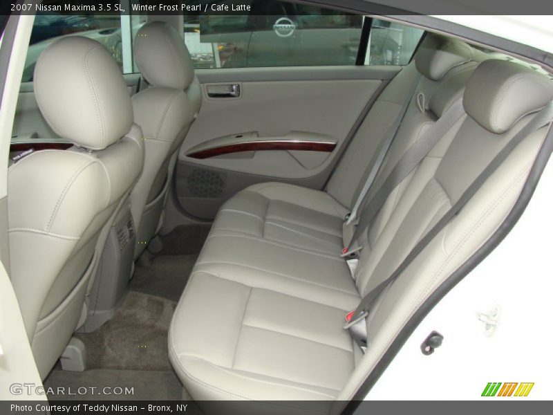 Winter Frost Pearl / Cafe Latte 2007 Nissan Maxima 3.5 SL