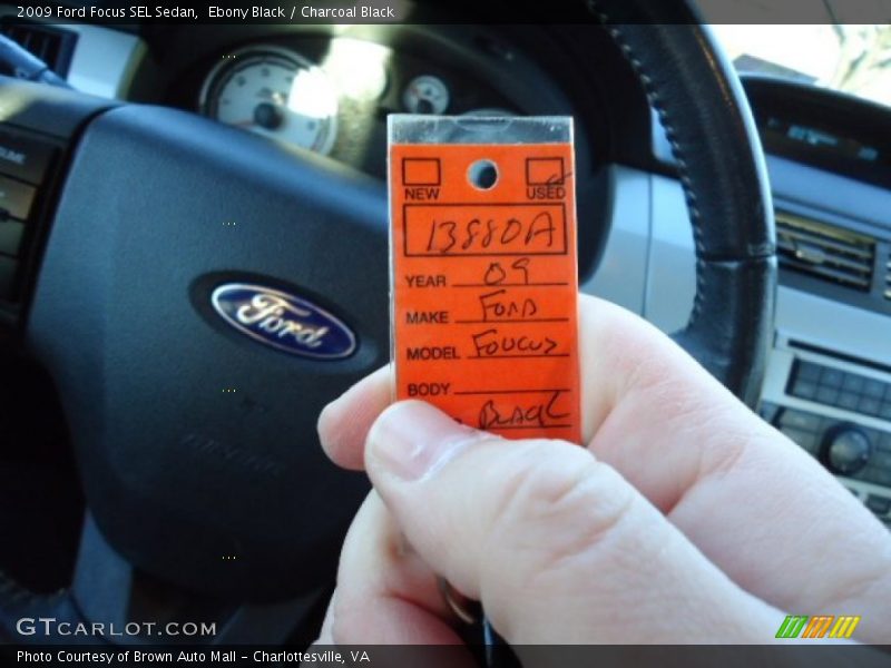 Ebony Black / Charcoal Black 2009 Ford Focus SEL Sedan
