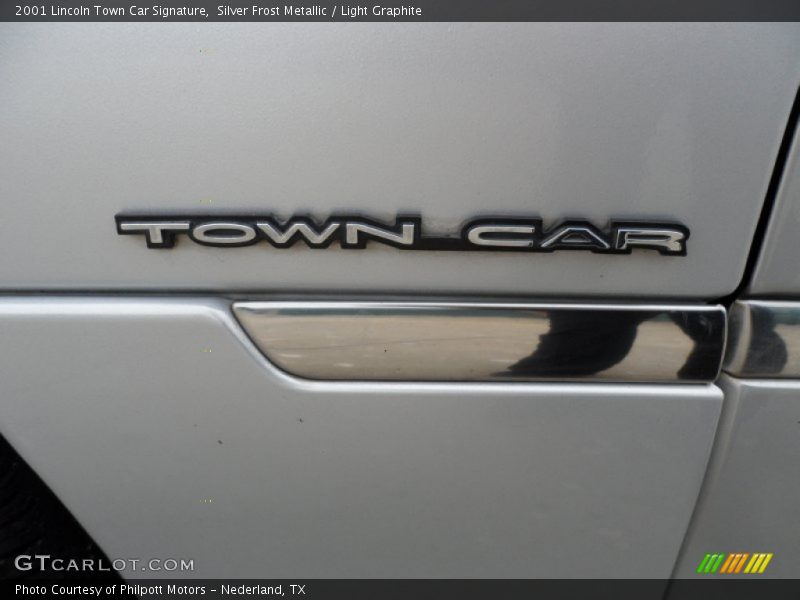  2001 Town Car Signature Logo