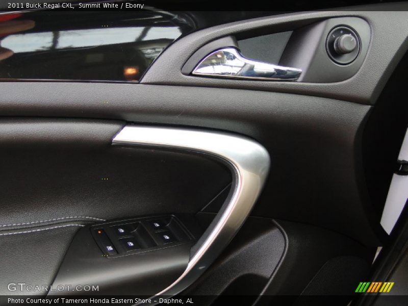 Summit White / Ebony 2011 Buick Regal CXL