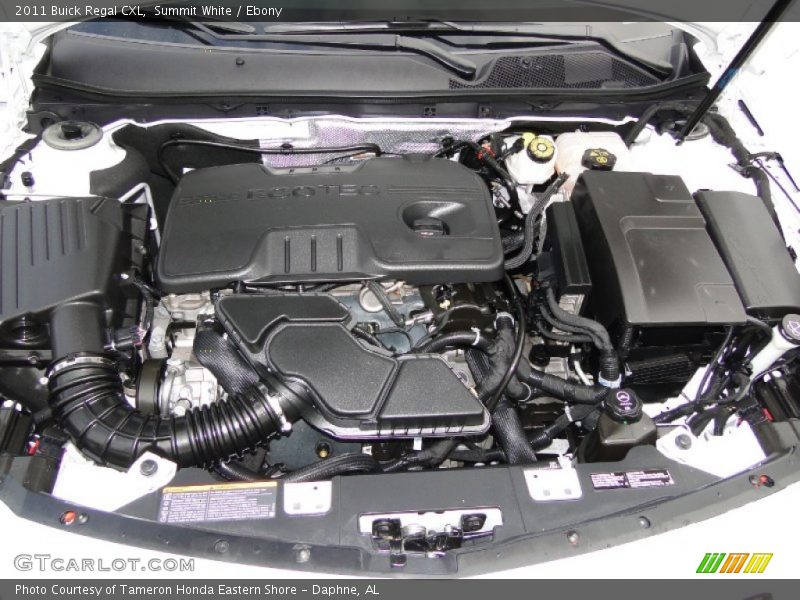 Summit White / Ebony 2011 Buick Regal CXL
