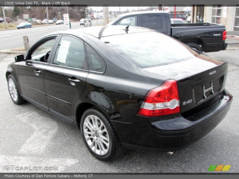 Black / Off Black 2005 Volvo S40 T5