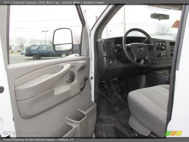 Summit White / Medium Pewter 2011 Chevrolet Express 1500 Work Van